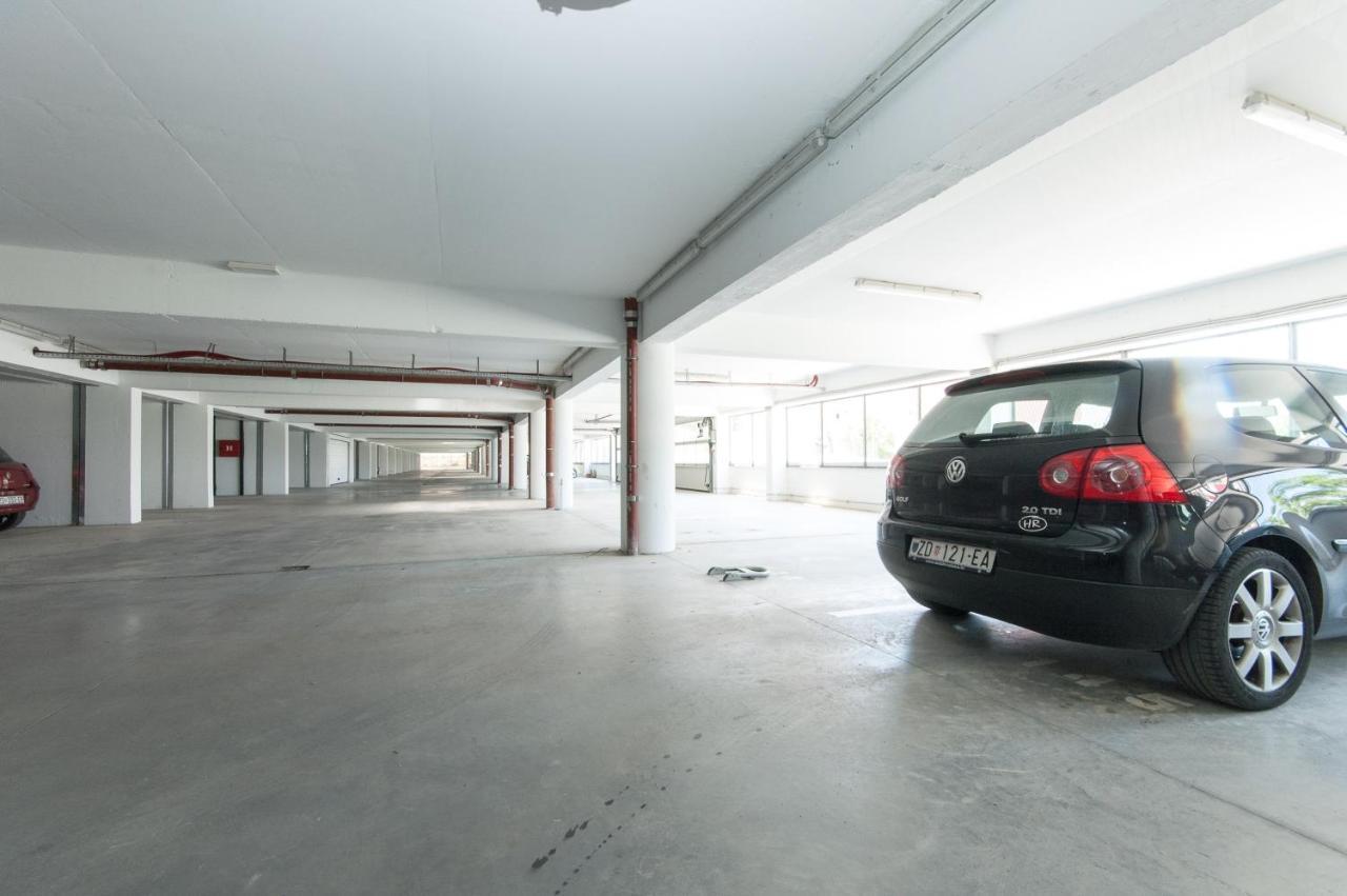 Jadran With Balcony And Parking Garage * Zadar